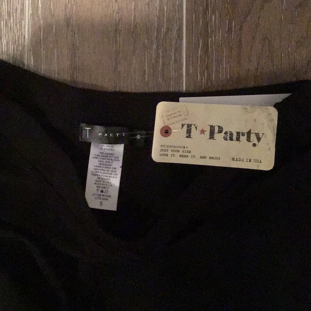 T-Party NWT - Picture 2 of 4